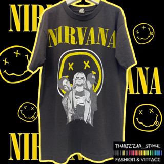 เสื้อยืดผ้าฟอกสีดำ nirvana ยิ้ม