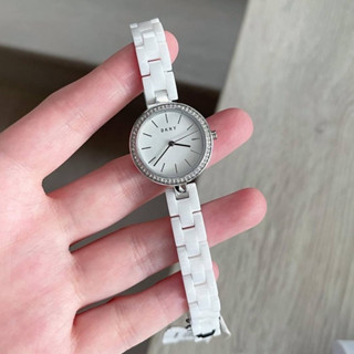 (ผ่อน0%) นาฬิกา สายเซรามิกสีขสว Ladies DKNY City Link Watch NY2915 ✔️หน้าปัดกลม ล้อมคริสตัล 26 มม.