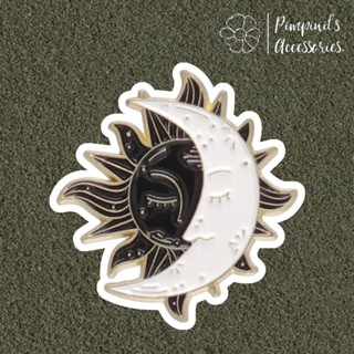 ʕ •ᴥ•ʔ ✿ พร้อมส่ง : เข็มกลัดลายหยินหยางพระอาทิตย์และพระจันทร์ | Ying Yang Sun &amp; Moon Enamel Brooch Pin.