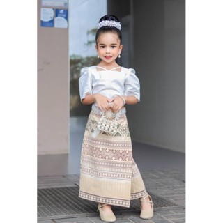 ชุดไทยเด็ก2ชิ้น เสื้อผ้าฝ้าย กระโปรงผ้าฝ้าทอย้อมสี