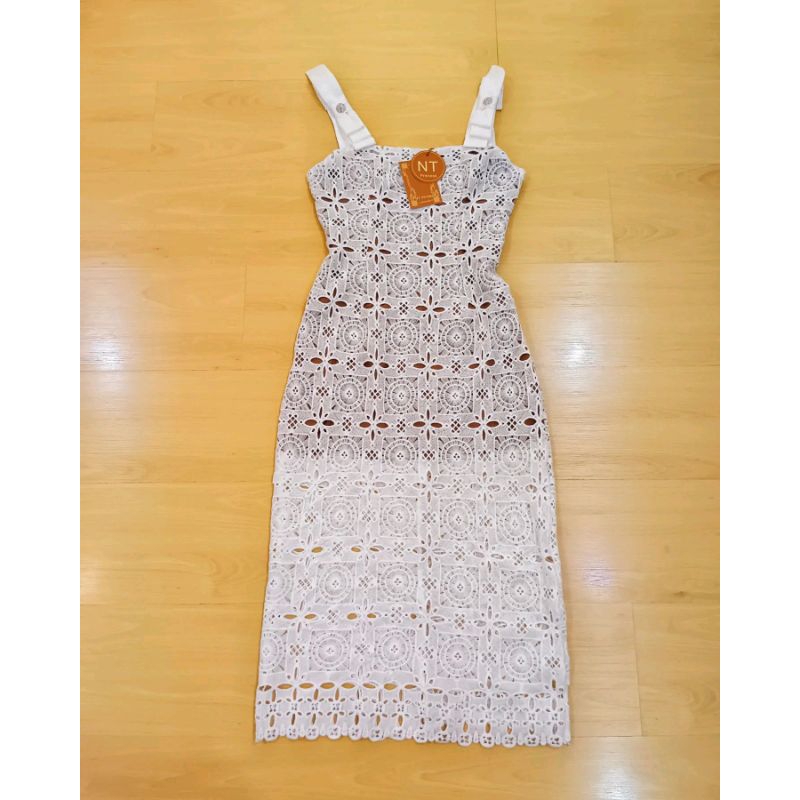 เดรสลูกไม้เข้ารูป NT Princess