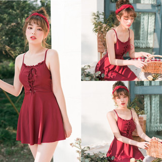 ชุดว่ายน้ำ กระโปรงสั้น สีแดง อกแต่งเชือกสานที่หน้าอก