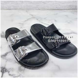 รองเท้า Charles&amp;keith  รุ่น Embellished Buckle Metallic Sandals :  CK1-71720050 แท้จากชอป พร้อมอุปกรณ์