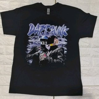 เสื้อยืดวง Daft punk ลายนี้สวยแนะนำครับ.