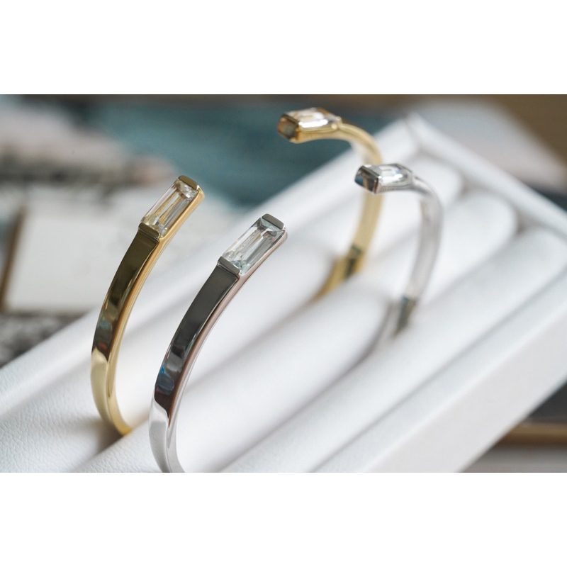 Saph Signature Bracelet with White Topaz