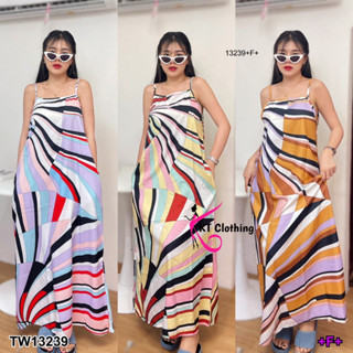 J13239 เดรสยาวสายเดี่ยว ลายกราฟฟิก Long one-shoulder dress with graphic print