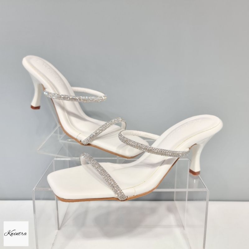 F94Kwintra รองเท้าส้นสูง สีขาว สายคาดเพชรวิบวับ รุ่น"Vegas" สูง 2.5 นิ้ว ตัวพื้นหนานุ่ม