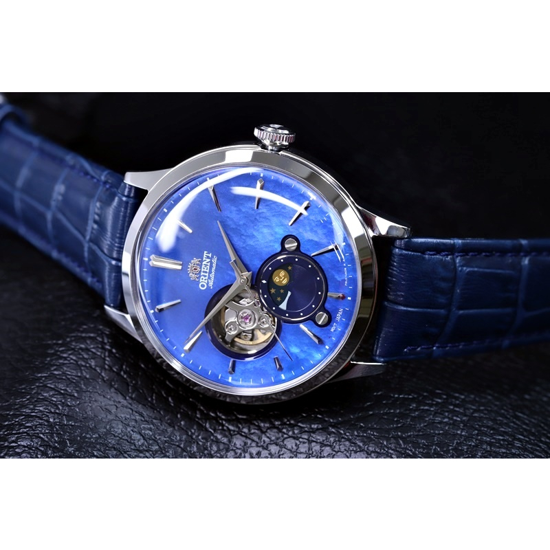 (แถมกล่องแบบพกพา) นาฬิกา Orient Classic Automatic Sun And Moon รุ่น RA-AS0103A