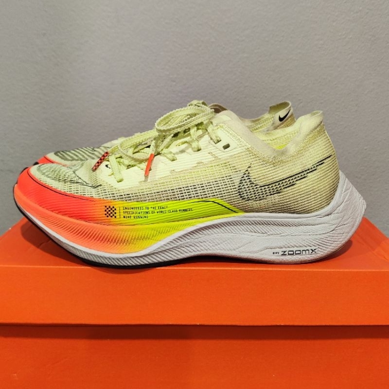 Nike ZoomX Vaporfly Next% 2 Size 7US/40eu/25cm มือสอง สภาพดี