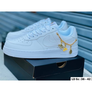 🛒🛒รองเท้าผ้าใบ Air Force 1 lucky charmLX White Metallic Gold งานHiend (36……40)มีอุปกรณ์ครบ🛒🛒