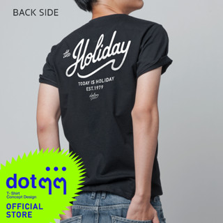 dotdotdot เสื้อยืด Concept Design ลาย Holiday