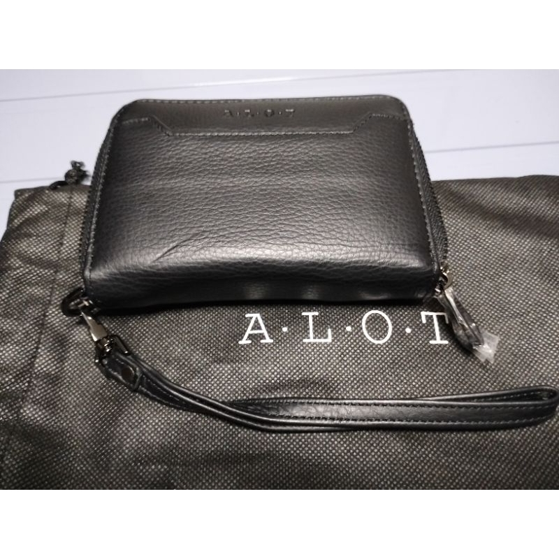 กระเป๋าสตางค์หนังแท้ซิปรอบ สีดำ ALOT