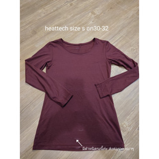 Heattech  size s สีแดง มีตำหนิในรูปจ้า ส่งต่อเบาๆ