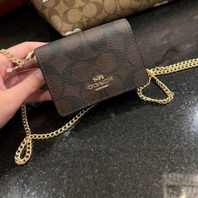 พร้อมส่ง Coach Mini Wallet On A Chain