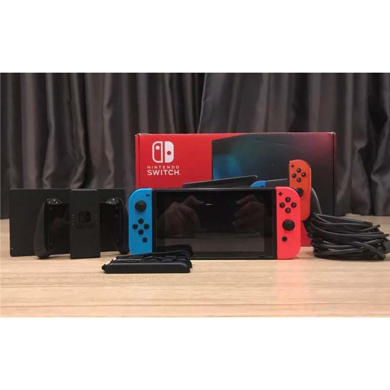 Nintendo switch กล่องแดง มือสอง มีกล่องครบ, อุปกรณ์ครบ (ประกันเหลือ 3 เดือน🔥)