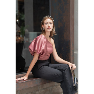 Ramsita Everly One Shoulder Top - Rosewood เสื้่อไหล่เดียวแขนพอง สีน้ำตาลกะปิ