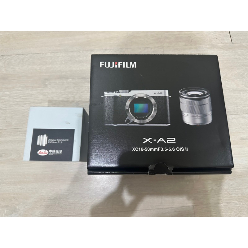 กล้อง fuji XA-2 อุปกรณ์ครบ พร้อมเลนส์ Zonlai 25/35 mm F1.8