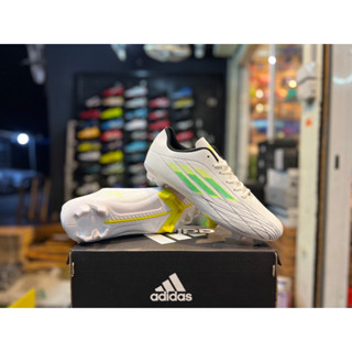 Adidas_รองเท้าสตั๊ด รองเท้าฟุตบอล  ราคาพิเศษ ลด 50%