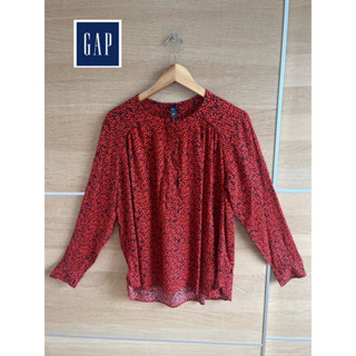 GAP x Cotton สีแดง แขนยาว สภาพใหม่ มีตำหนินิด ด้ายรันคะ • อก 42 ยาว  26 ป้าย M