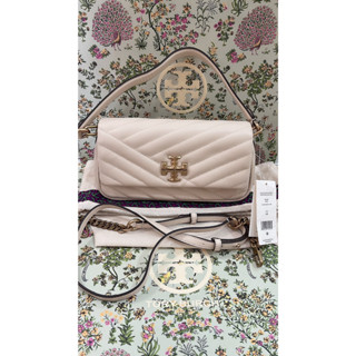 พร้อมส่ง 🔥Sale 11999🔥ถูกฝุดๆ งาน Shop Tory Burch Kira Chevron Small Flap Shoulder Bag สี New Cream สวยคลาสสิค สะพายสวยโด