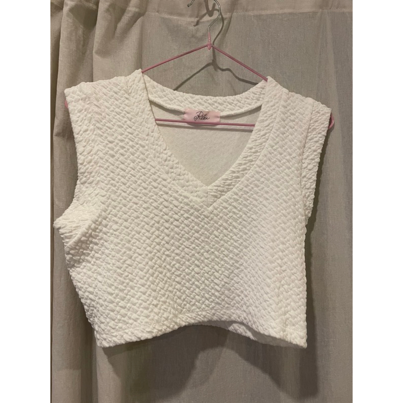 ส่งต่อ เสื้อครอปแขนกุด rika.shopp