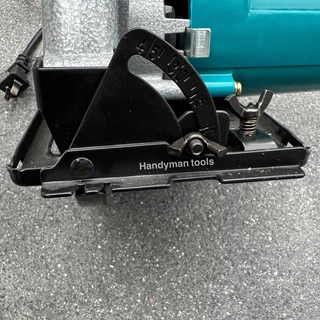 Makita วงเดือน เลื่อยวงเดือน ขนาด 7 นิ้ว รุ่น 5800NB กำลัง 1450W พร้อมใบตัดไม้ 1 ใบ รุ่นยอดนิยม ทนทาน