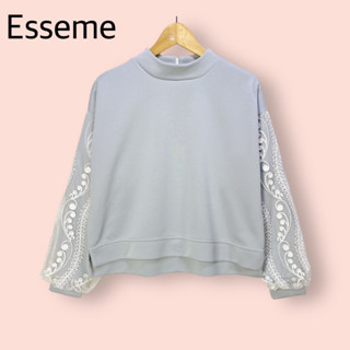 เสื้อ Esseme ผ้าโพลีกึ่งโฟมอย่างดี ไซด์ -  M   อก 46 ยาว 21 นิ้ว เสื้อทรงสวยน่ารักมาก แขนสวยแต่งลูกไม้ สีสวย