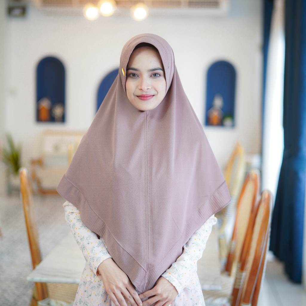 ผ้าคลุมสวมสำเร็จ ฮิญาบมุสลิมสไตล์อินโด ทรงตัววี ผ้าพริ้วใส่สบาย สีพื้น ดีเทลเรียบๆ HK99วาริสมุสลิม