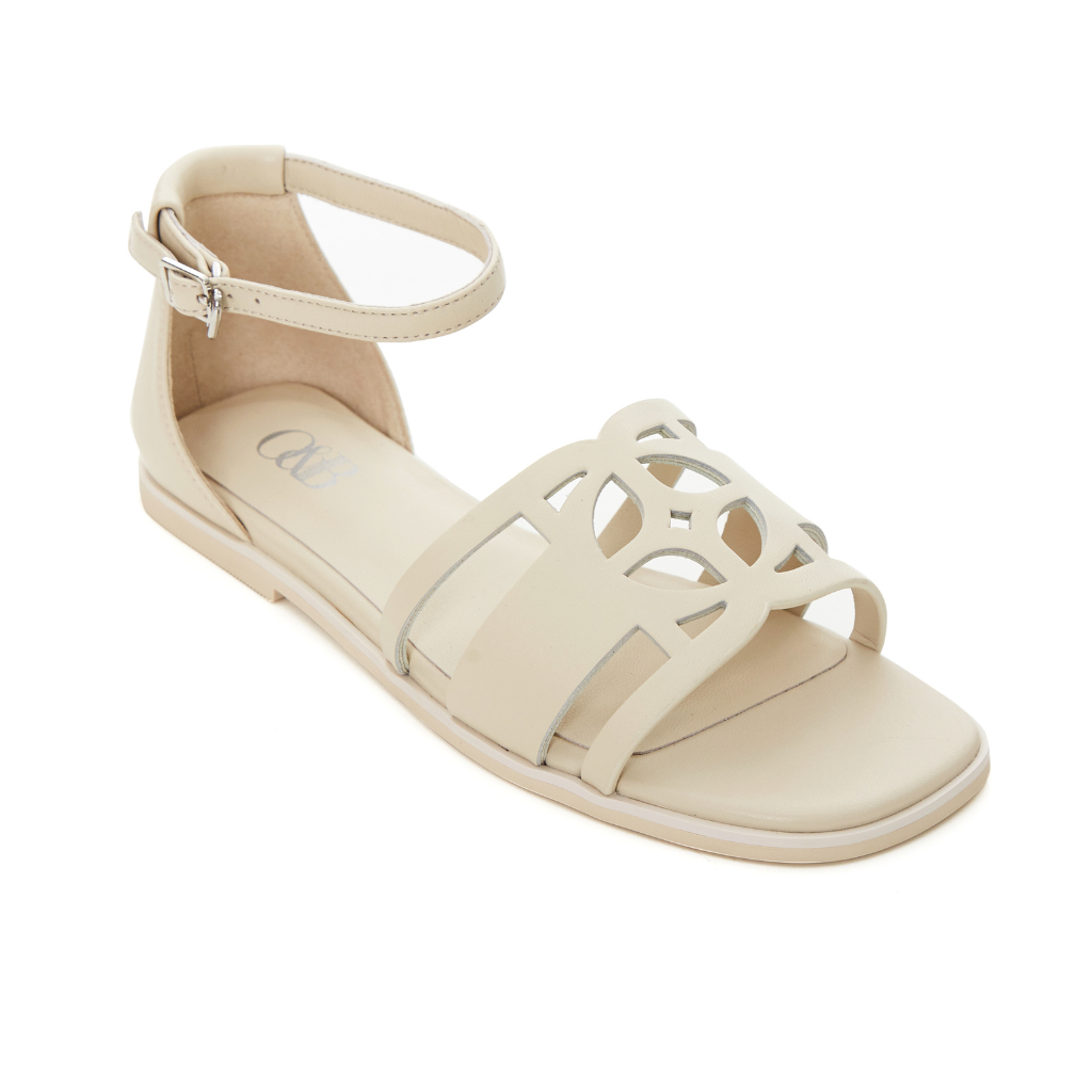 O&B รองเท้าแตะรัดส้นหนังแพะ รุ่น AMALFI SANDALS IN UNDERCOVER CREAM-11202SG00296F_F3BEXX