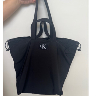 กระเป๋าสะพาย CK TOTE BAG NYLON