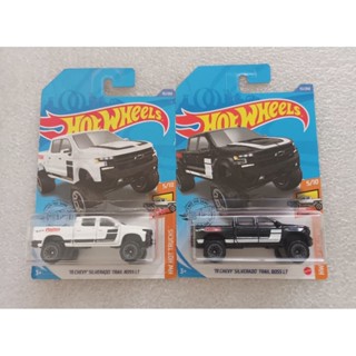 Hotwheels chevy silverado trail boss lt