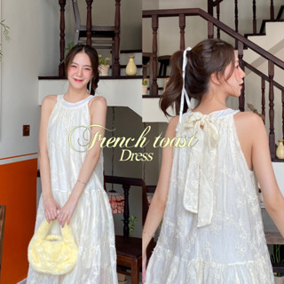 chuuchop_พร้อมส่ง(C8174)🍞🧈🥨French toast dress เดรสยาวครีมลายดอกไม้แขนกุด