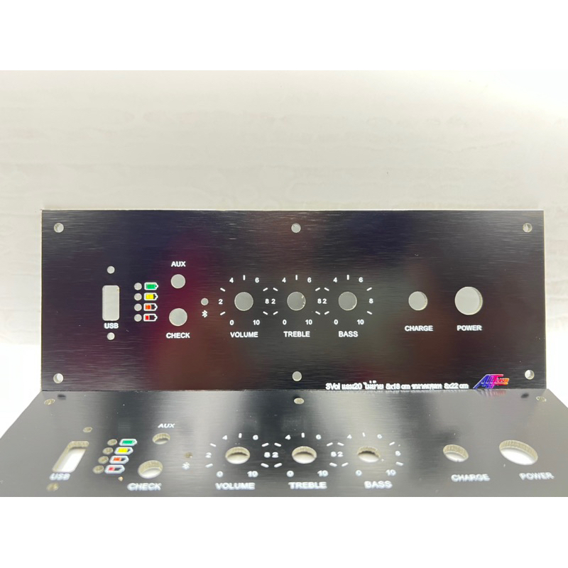 เพลท 3 วอไม่ย้ายแอม์ปจิ๋ว+Usd วัตแบตเม็ดไฟสีดำ ช่องเพลท 5*18 cm ขนาดทั้งหมด 9*22cm