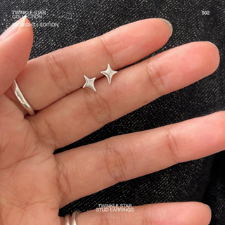 (stud earrings) : TWINKLE STAR STUD EARRINGS SILVER925 / ต่างหูเงินแท้ ต่างหูปักก้านเงินแท้ | YOUR WISHLIST