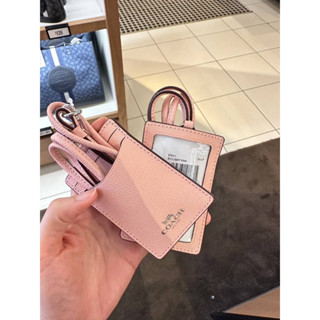 พร้อมส่ง แท้ 🇺🇸100% New Coach คล้องบัตร รุ่น ID LANYARD (COACH 57311) LIGHT PINK