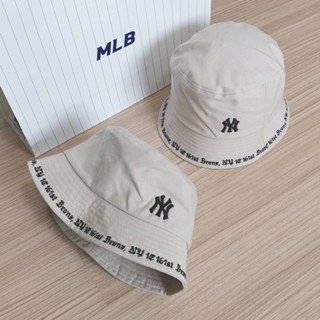 พร้อมส่งพร้อมส่งหมวก MLB Gothic Bucket Hat หมวกปีกสีเบจ 📜📜 logo NY ปัก word รอบปีกหมวก