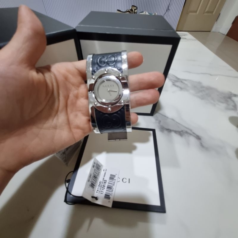 gucci watch แท้100% สวยใช้น้อย