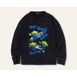 [ ของแท้ ] เสื้อแขนยาว CARNIVAL &amp; Disney/Pixars Toy Story Collection Chapter 4 "Crispy Cosmos" LONG SLEEVE พร้อมส่ง