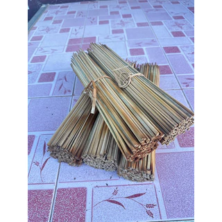 ไม้เสียบเงินกฐิน ไม้เปล่าเเบบผ่ากลางเเล้ว 5มัด มี500ก้าน