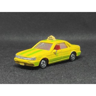 Tomica รถtaxi Nissan Blubird ปี1988 made in japan