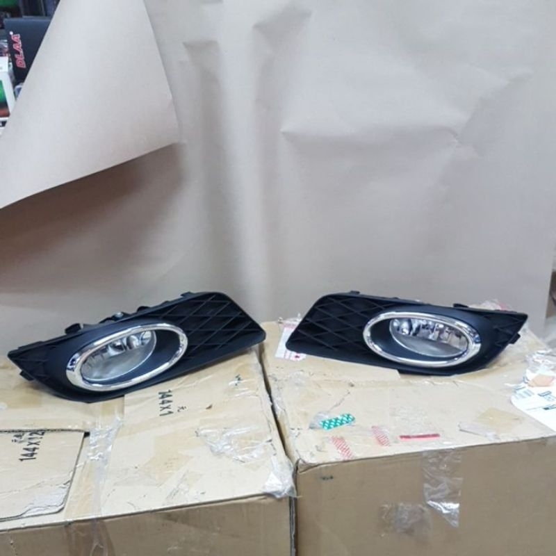 ไฟตัดหมอก civic fb 2012 ตอนนี้มีเป็นกล่อง dlaa