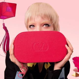 กระเป๋าแถมน้ำหอมวาเลนติโน่ NEW! Valentino Logo Red Cotton Canvas  Makeup Pouch Cosmetic Case Zippered