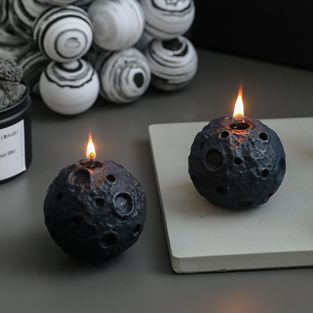 OurHome [พร้อมส่ง] เทียนหอมพระจันทร์ Moon scented candle ของขวัญเล็ก ๆ ที่สร้างสรรค์ ของตกแต่งบ้านแฮนด์เมด ร้านกาแฟ