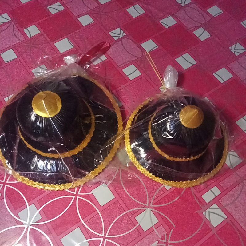 หมวกนักรบ พระเจ้าตาก สานจากกลุ่มแม่บ้าน จาก จ.ตาก