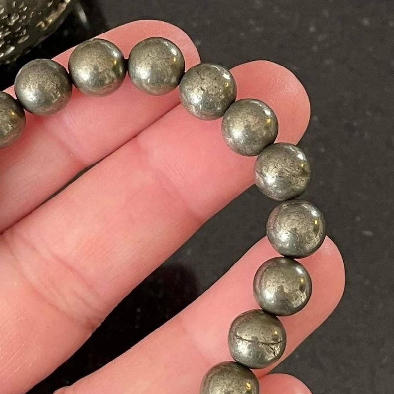 🦋 สร้อยหิน ไพไรต์ ( Pyrite ) หรือเพชรน่าทั่ง สีทองเข้ม สามารถออเดอร์ได้หลายชิ้น ✨