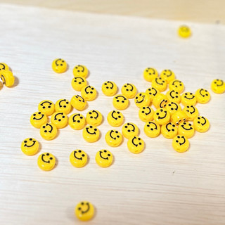 ลูกปัดหน้ายิ้ม Smiley สีเหลือง จำนวน 50 ชิ้น สำหรับทำเครื่องประดับ