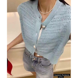 🇰🇷New🇰🇷  Korea sleeveless knitted cardigan เสื้อผ้าไหมพรม กระดุมมุขใหญ่สุดหรู แขนกุดใส่สวย ใส่คลุมน่ารัก