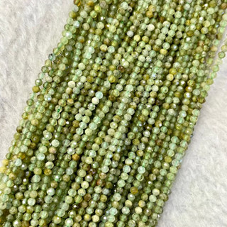 โกเมน สีเขียว (Green Garnet) 2 mm เจียเหลี่ยม เส้นยาว