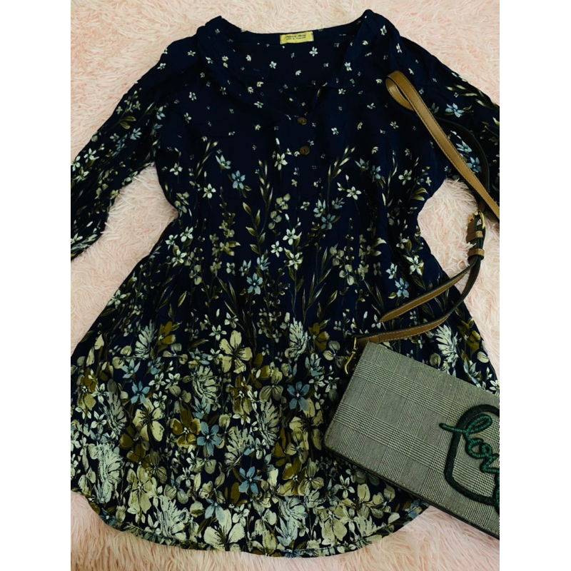 Nana Shop เสื้อแขนยาว ผ้าบางใส่สบาย ลายดอก สีกรม