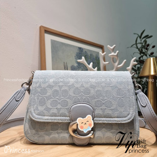 CJ854 SOFT TABBY SHOULDER BAG IN SIGNATURE DENIM ฉุดไม่อยู่แล้วจริงๆกับไอเท็มนี้ ที่ร้อนแรงแบบปังๆไปเลย!!